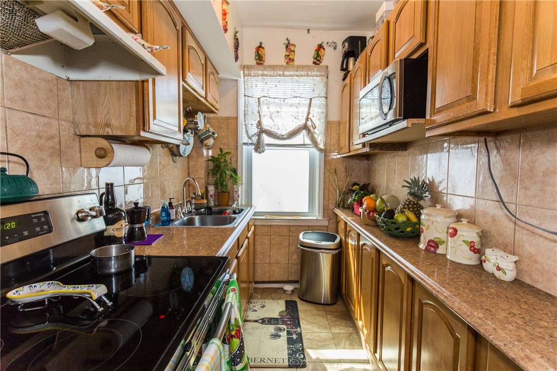 316 Orms Street Providence, RI 02908 - Photo 17 of 40