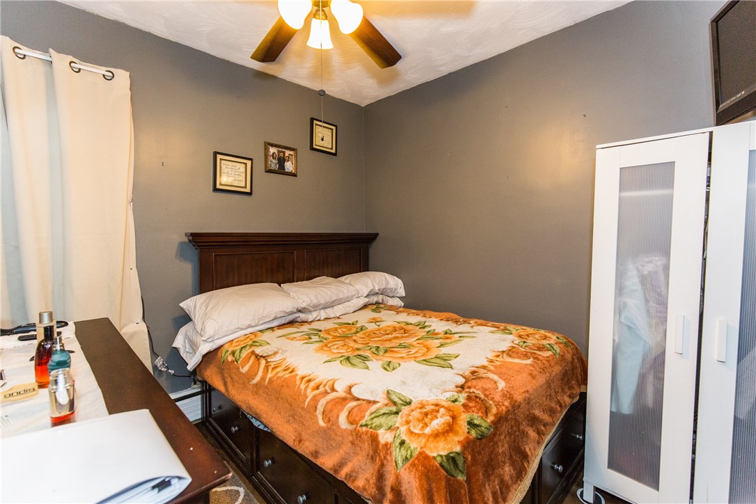 316 Orms Street Providence, RI 02908 - Photo 21 of 40