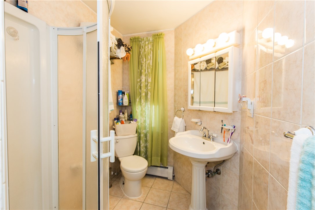 316 Orms Street Providence, RI 02908 - Photo 23 of 40