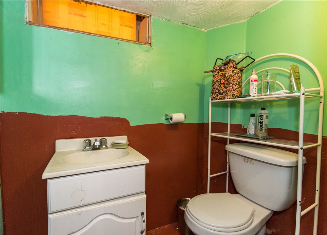 316 Orms Street Providence, RI 02908 - Photo 35 of 40