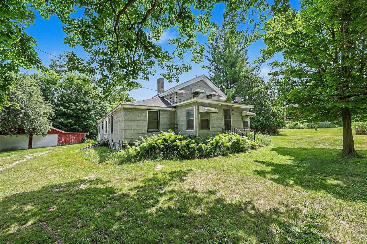 5901 Sharon Hollow Road Manchester, MI 48158 - Photo 1 of 23 Gallery Image 1