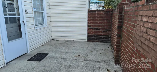 $240,000 | 11011 Park Road, Charlotte, NC 28226