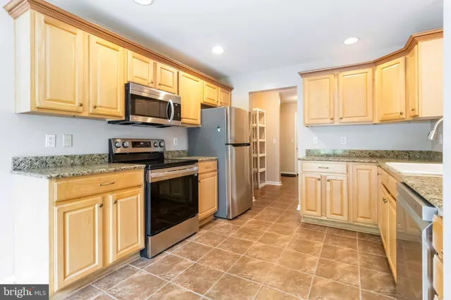 $369,900 | 25 Carousel Circle, Hershey, PA 17033