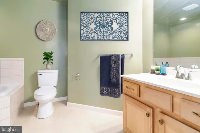 $369,900 | 25 Carousel Circle, Hershey, PA 17033