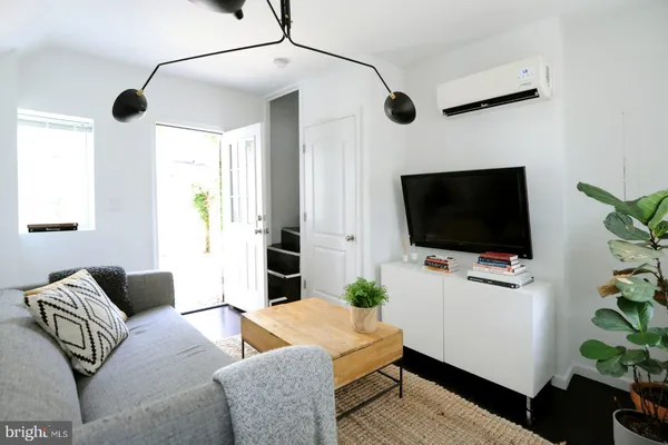 $1,400 | 1107 North Lee Street, Philadelphia, PA 19123