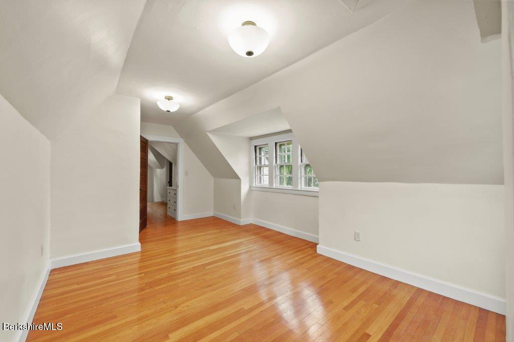 136 Pomeroy Avenue Pittsfield, MA 01201 - Photo 30 of 37 335 Third Floor