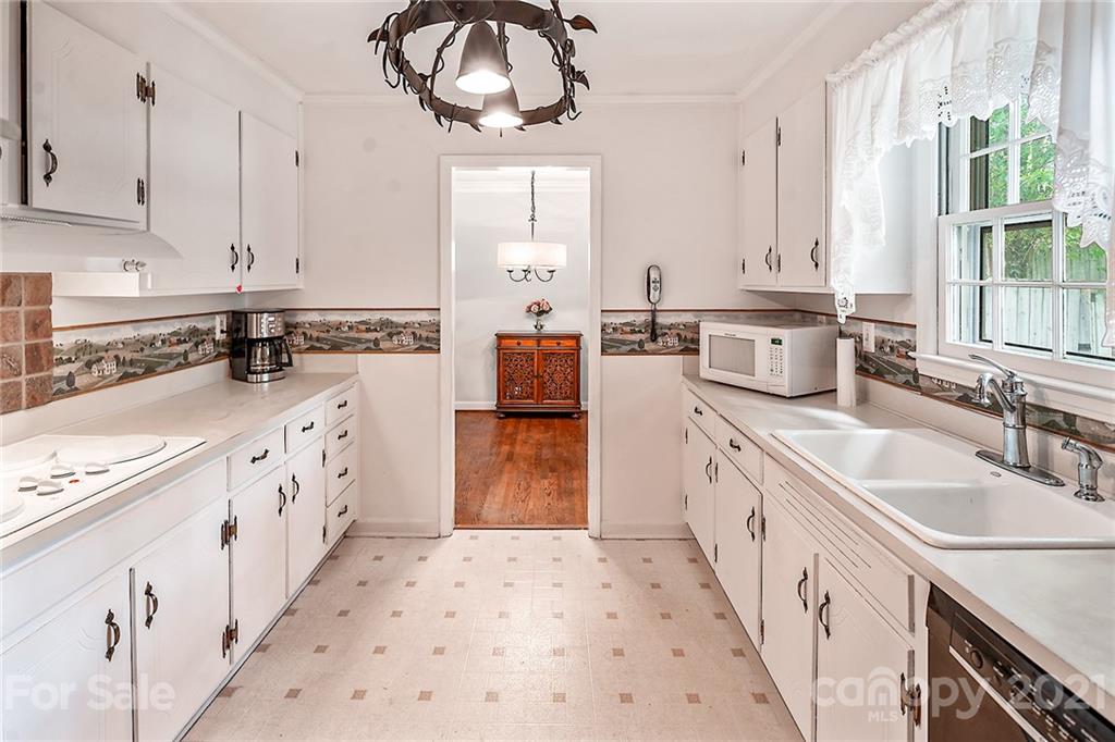 4727 Fairheath Road Charlotte, NC 28210 - Photo 13 of 41 Gallery Image 13