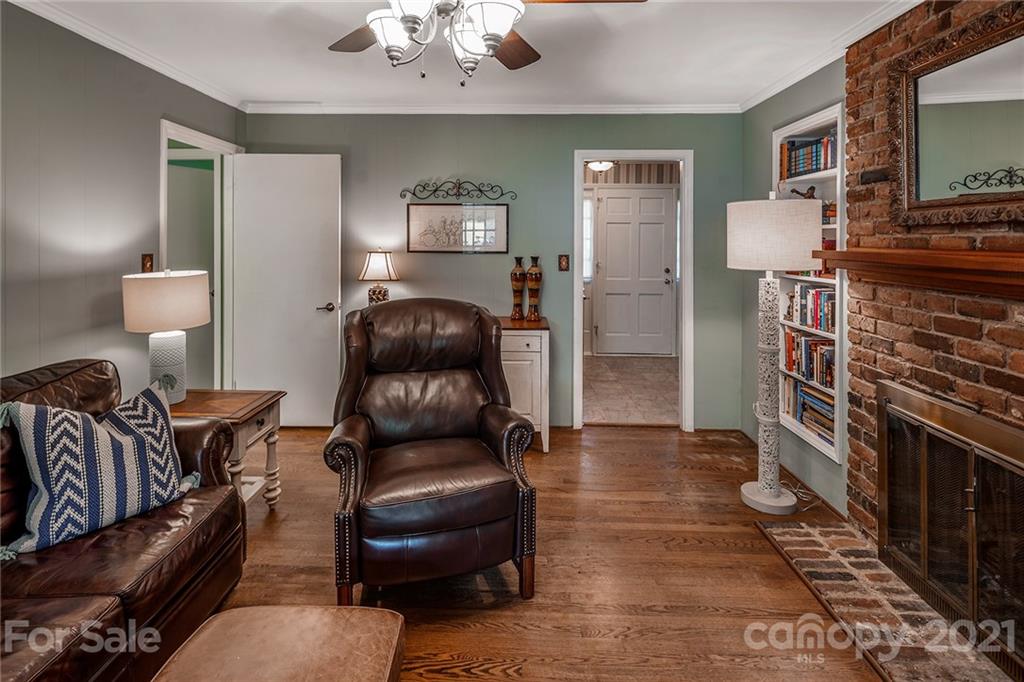 4727 Fairheath Road Charlotte, NC 28210 - Photo 19 of 41 Gallery Image 19