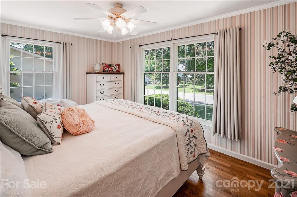4727 Fairheath Road Charlotte, NC 28210 - Photo 29 of 41 Gallery Image 29