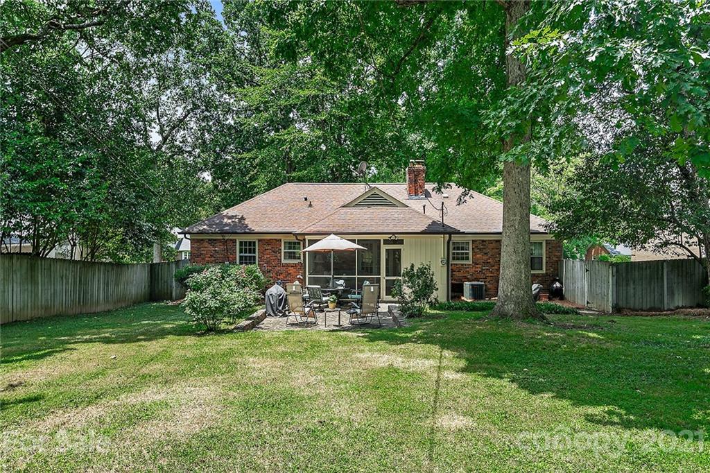 4727 Fairheath Road Charlotte, NC 28210 - Photo 34 of 41 Gallery Image 34