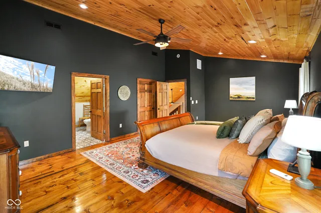 $599,999 | 5618 Hoover Road, Nashville, IN 47448