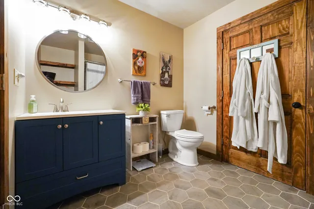 $599,999 | 5618 Hoover Road, Nashville, IN 47448