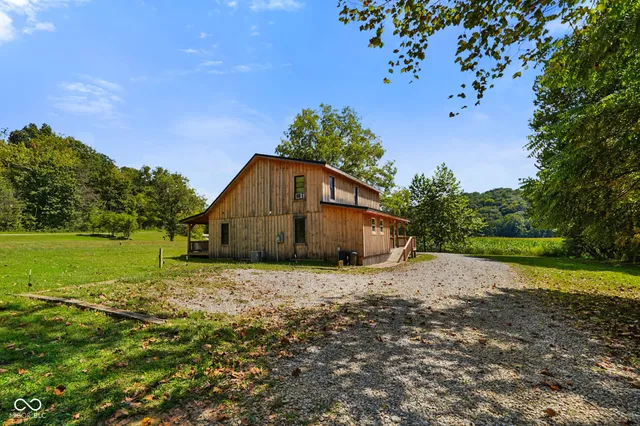 $599,999 | 5618 Hoover Road, Nashville, IN 47448