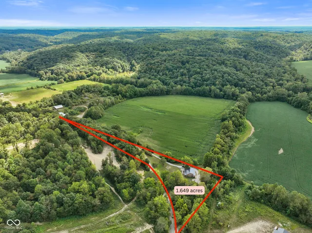 $599,999 | 5618 Hoover Road, Nashville, IN 47448