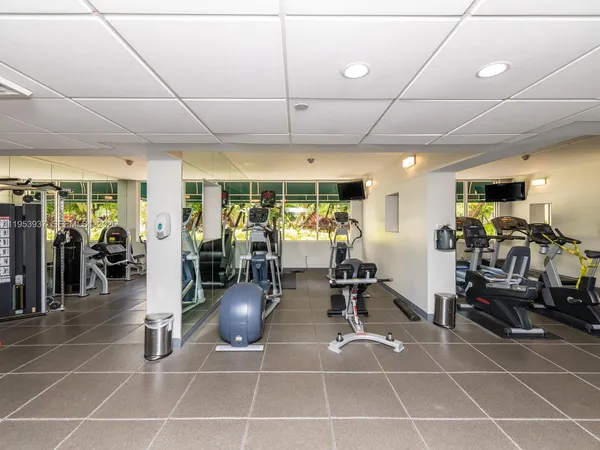 $6,000 | 888 Brickell Key Drive, Unit 210, Miami, FL 33131