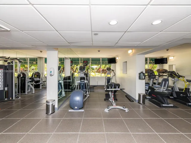 $6,000 | 888 Brickell Key Drive, Unit 210, Miami, FL 33131