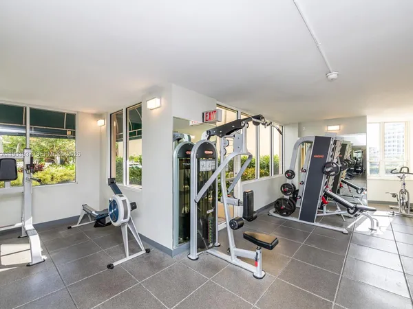 $6,000 | 888 Brickell Key Drive, Unit 210, Miami, FL 33131