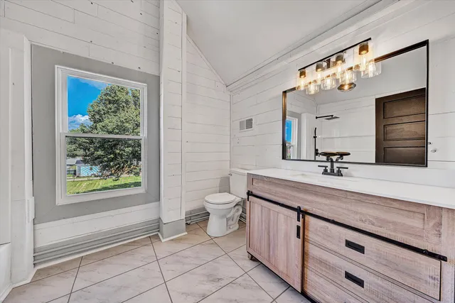 $275,000 | 402 7th Street, Salem, VA 24153