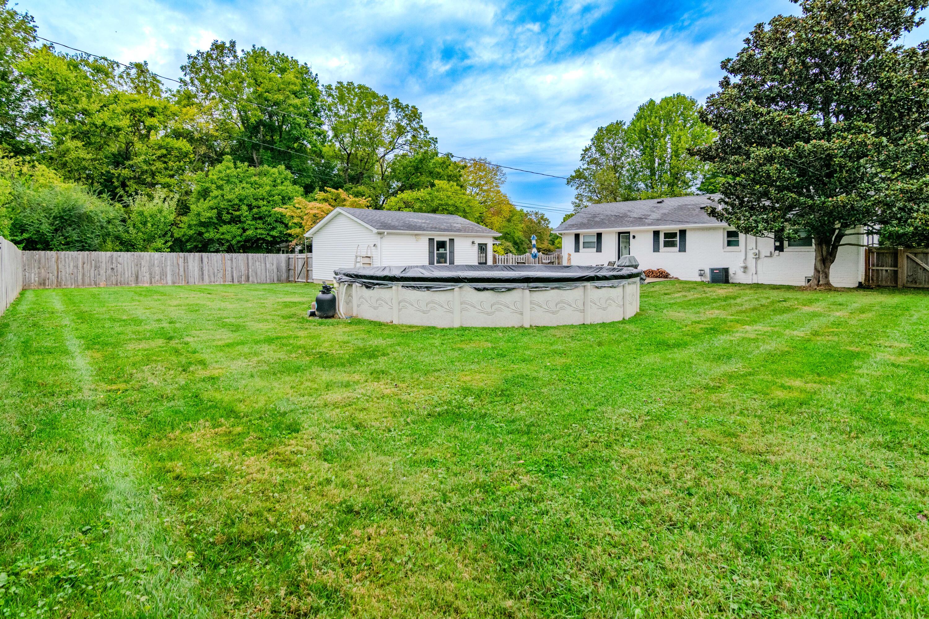 1016 Lane Allen Road Lexington, KY 40504 - Photo 10 of 40 1016LaneAllen-0237