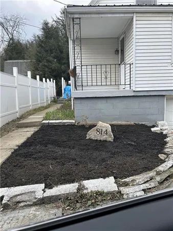 $1,300 | 814 Kennedy Place, West Elizabeth, PA 15088