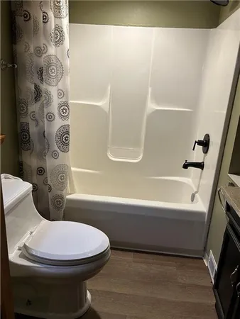 $1,300 | 814 Kennedy Place, West Elizabeth, PA 15088