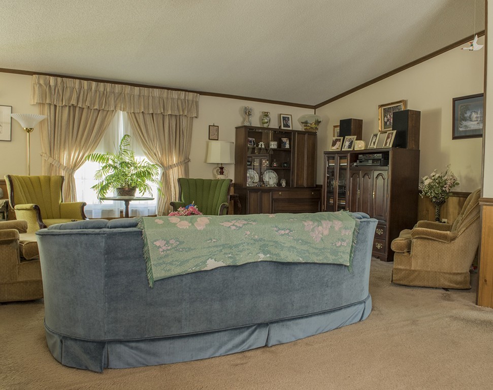 17 Patriot Road Taunton, MA 02780 - Photo 5 of 17 Gallery Image 5