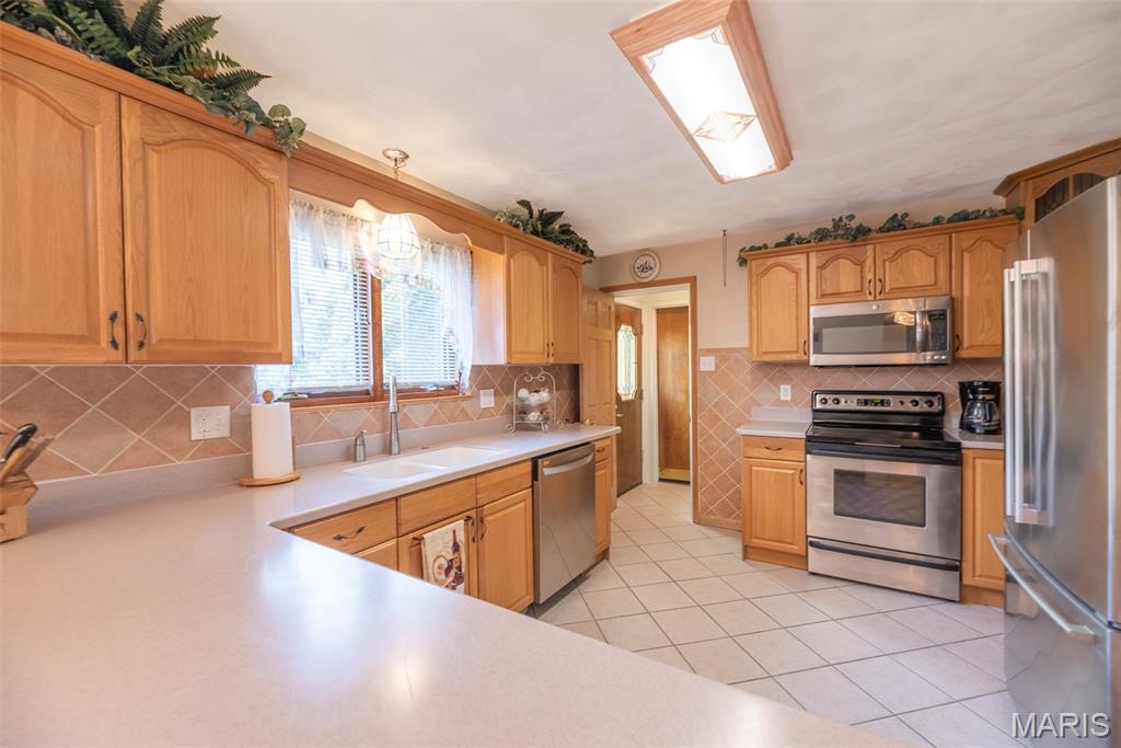 4456 Butler Hill Road St. Louis, MO 63128 - Photo 3 of 74 Gallery Image 3