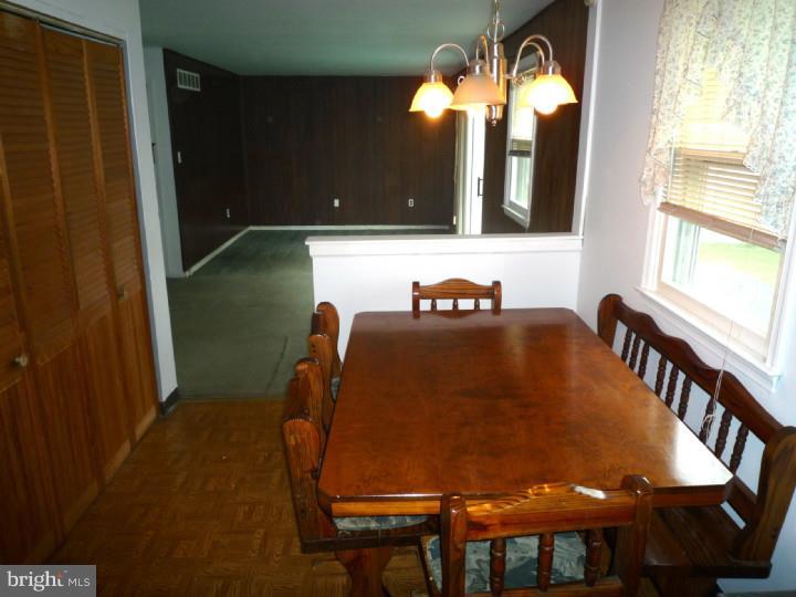 33 Valley Forge Road New Castle, DE 19720 - Photo 14 of 23 Kitchen