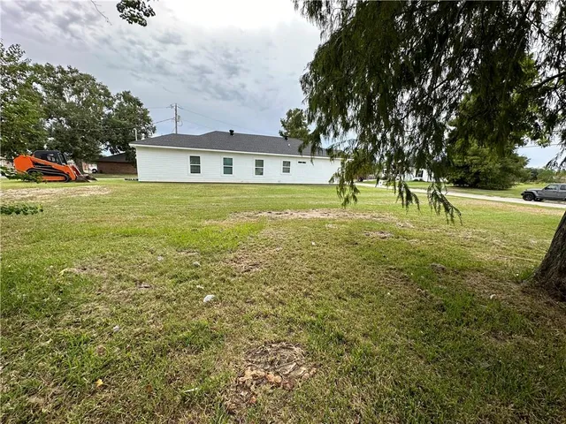 $35,000 | 1949 Sugar Mill Drive, St. Bernard, LA 70085
