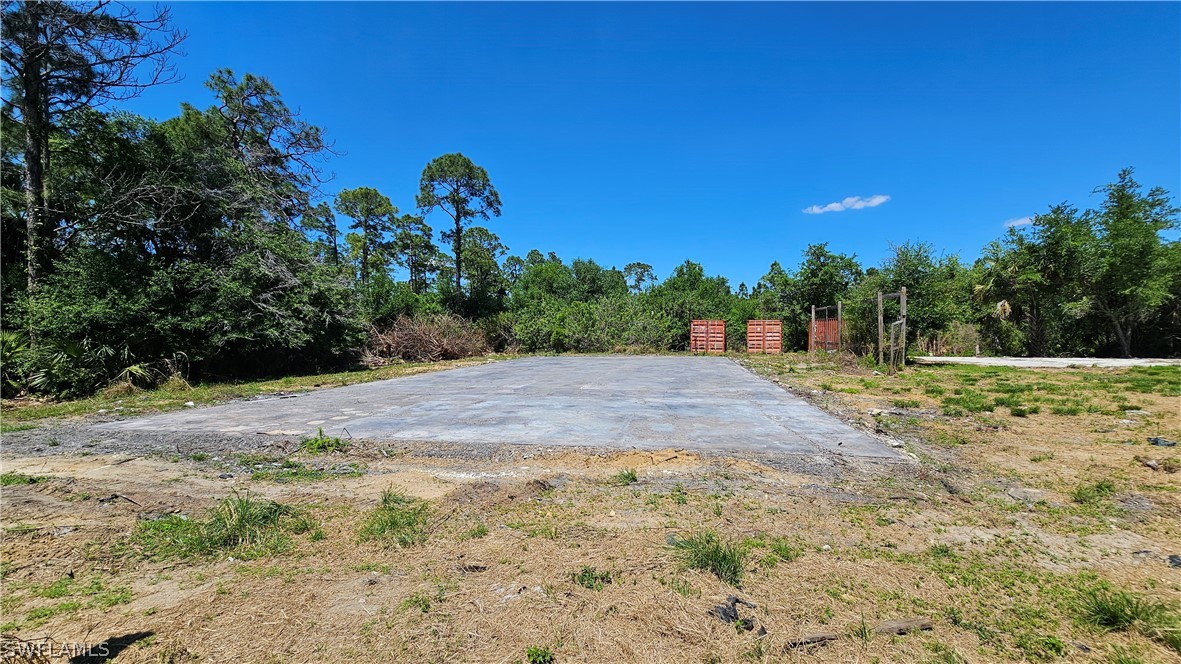 1514 Deer Run LaBelle, FL 33935 - Photo 15 of 18 a view of a yard with a house