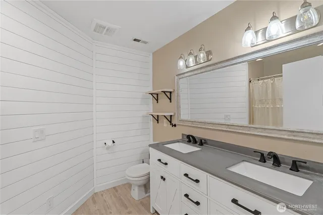 $565,000 | 8 Trinity Way, Cosmopolis, WA 98537