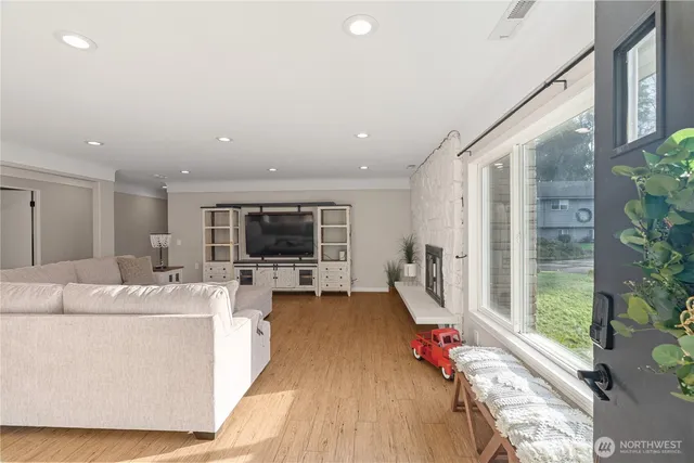 $565,000 | 8 Trinity Way, Cosmopolis, WA 98537