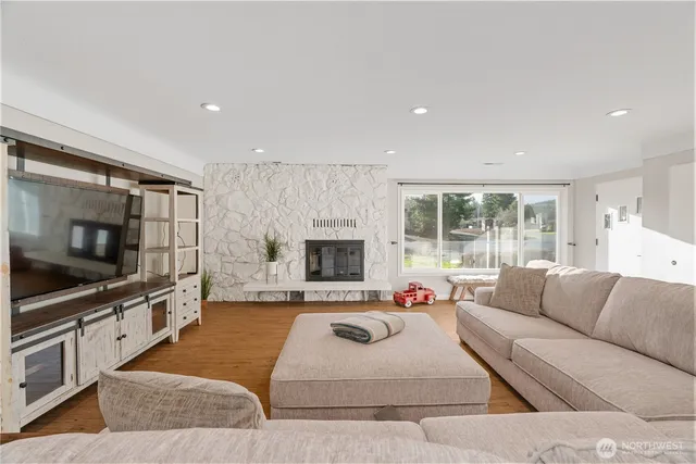 $565,000 | 8 Trinity Way, Cosmopolis, WA 98537