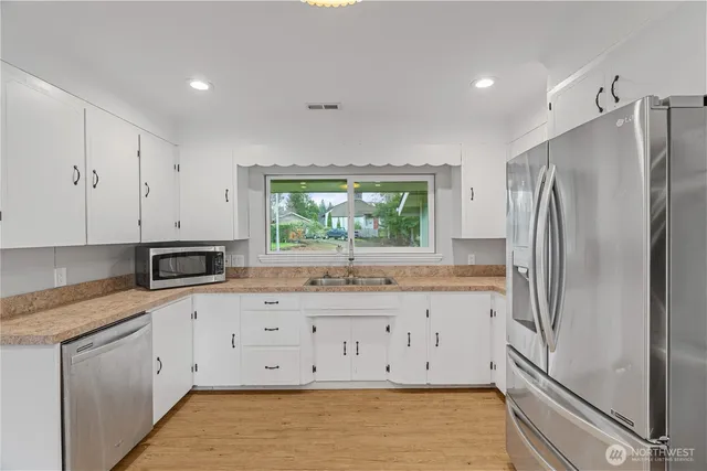 $565,000 | 8 Trinity Way, Cosmopolis, WA 98537