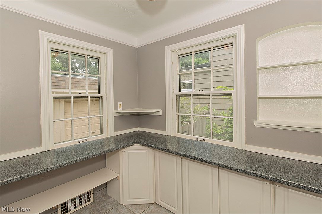 3602 Northcliffe Road University Heights, OH 44118 - Photo 12 of 28