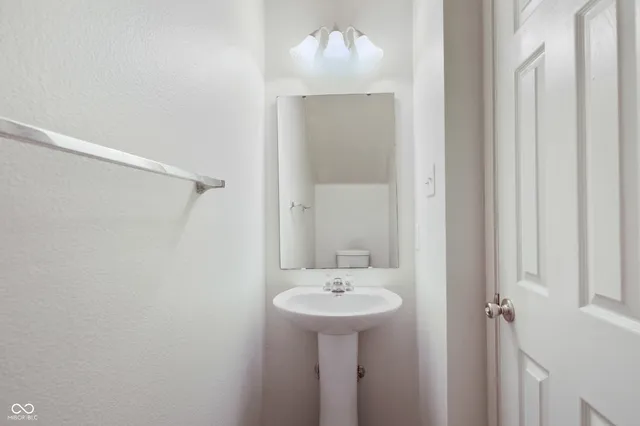 $275,000 | 12710 Courage Crossing, Fishers, IN 46037