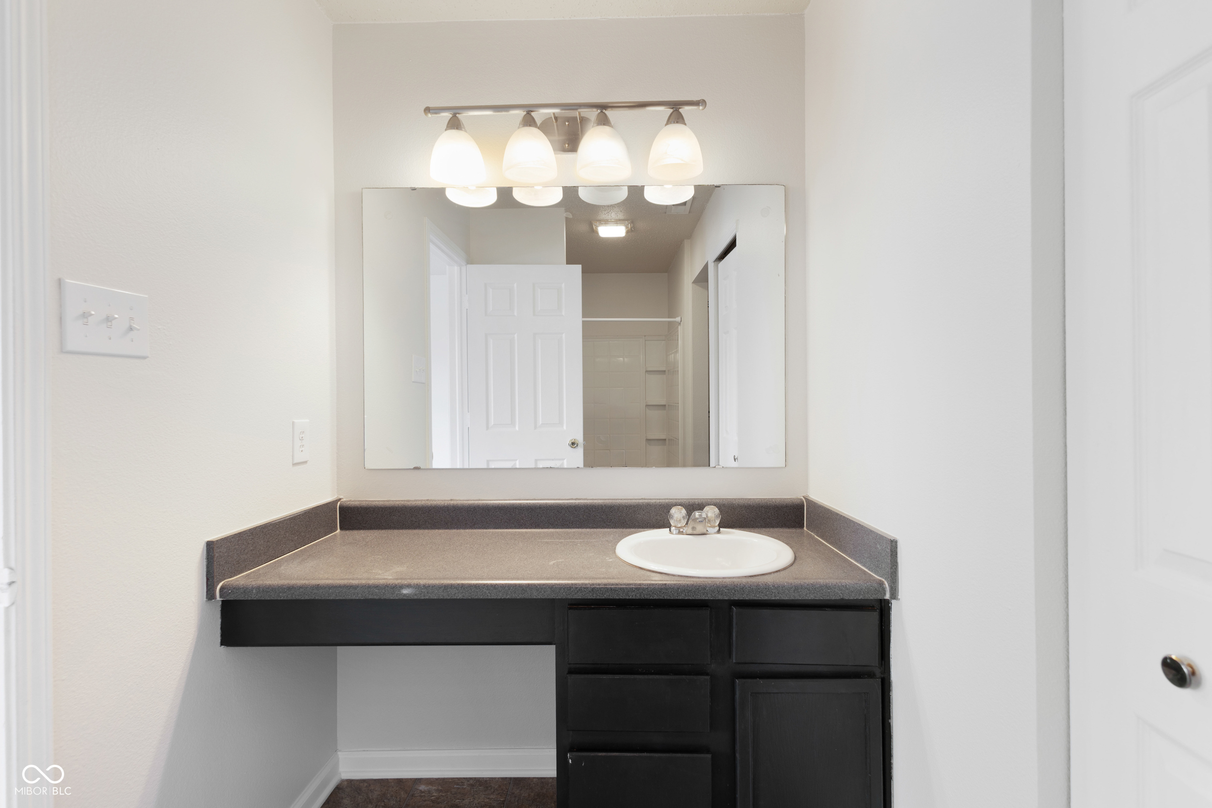 12710 Courage Crossing Fishers, IN 46037 - Photo 20 of 42