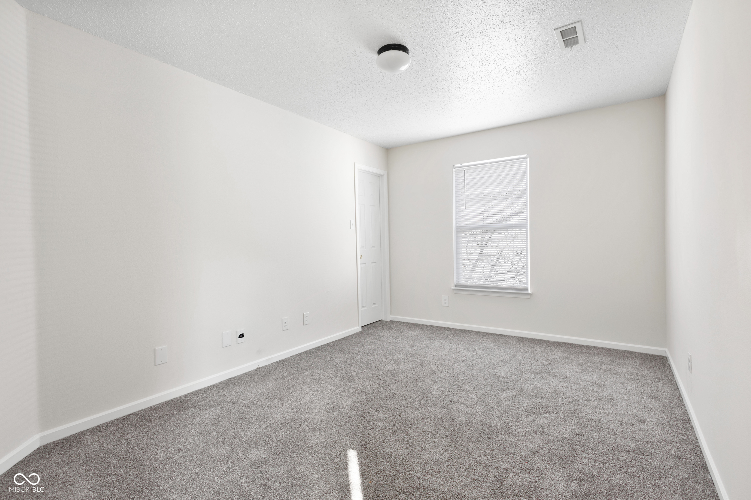 12710 Courage Crossing Fishers, IN 46037 - Photo 27 of 42