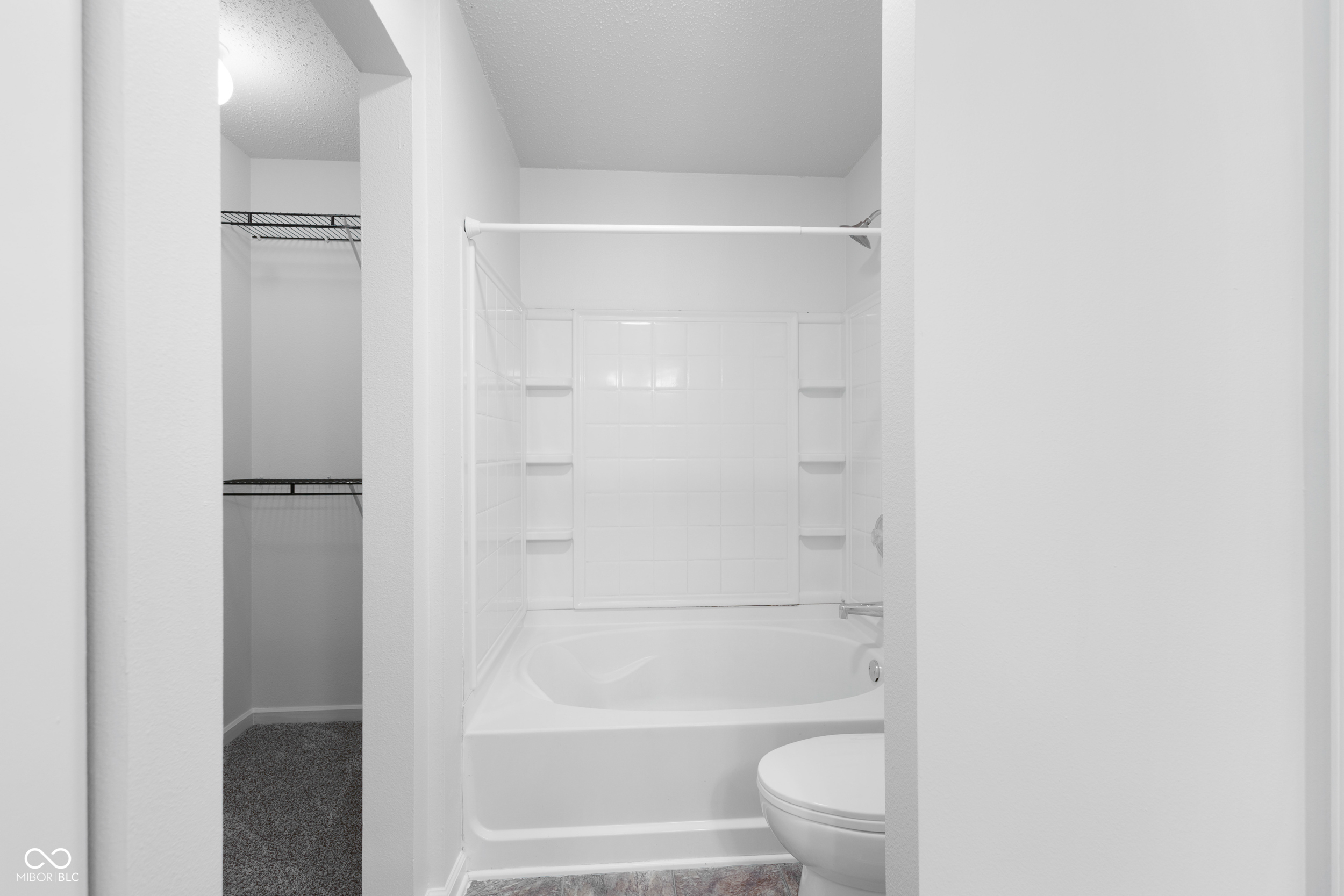 12710 Courage Crossing Fishers, IN 46037 - Photo 31 of 42
