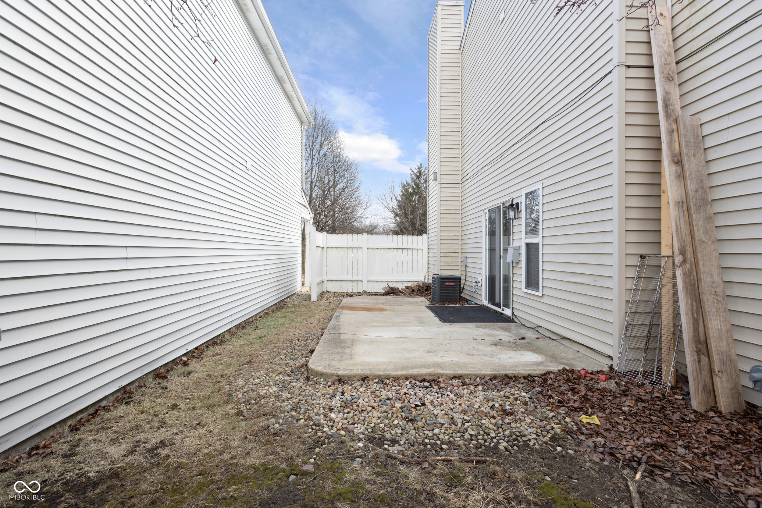 12710 Courage Crossing Fishers, IN 46037 - Photo 32 of 42