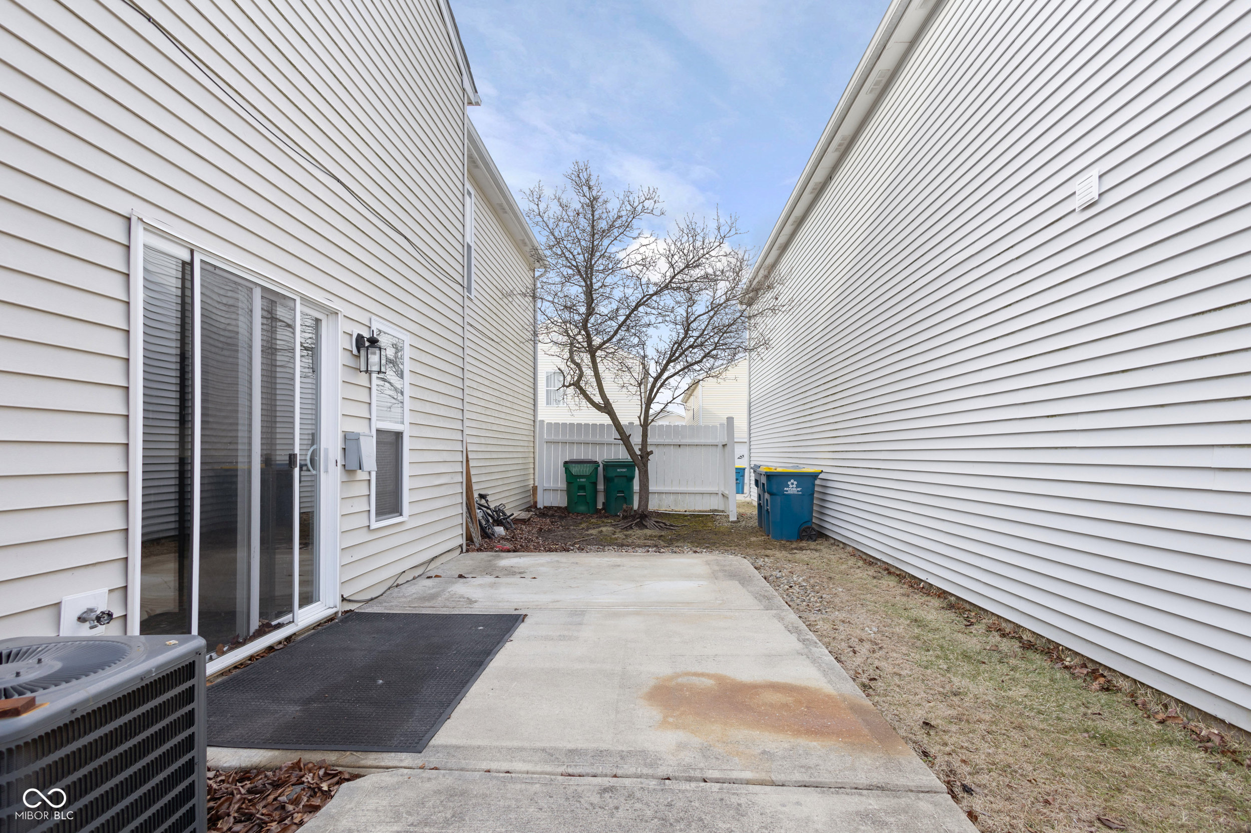 12710 Courage Crossing Fishers, IN 46037 - Photo 33 of 42