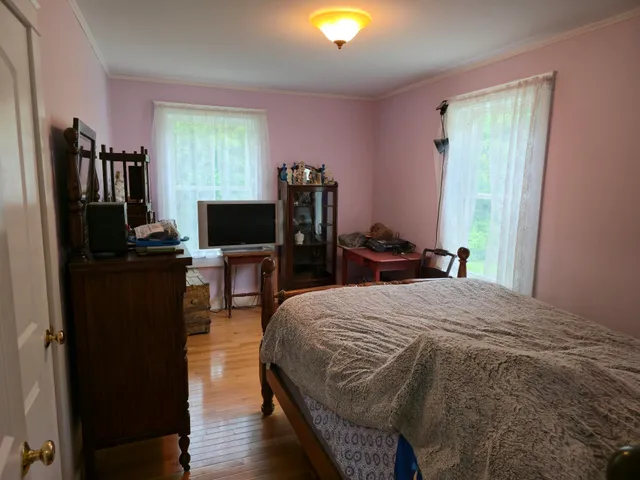 $769,000 | 15 Old Pine Tree Cemetery Road, Lebanon, NH 03784