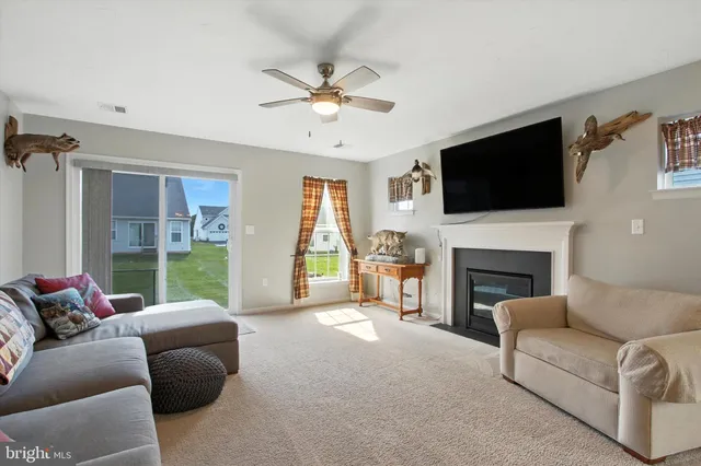 $295,000 | 7435 St Patrick Court, Unit 6, Abbottstown, PA 17301