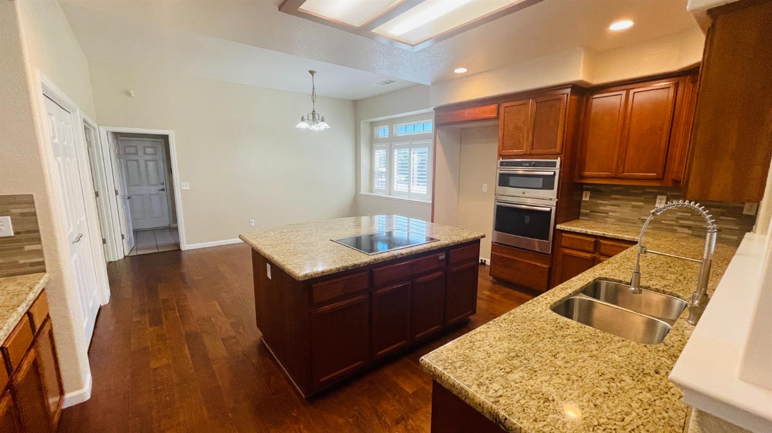 428 East Milgeo Road Ripon, CA 95366 - Photo 9 of 39