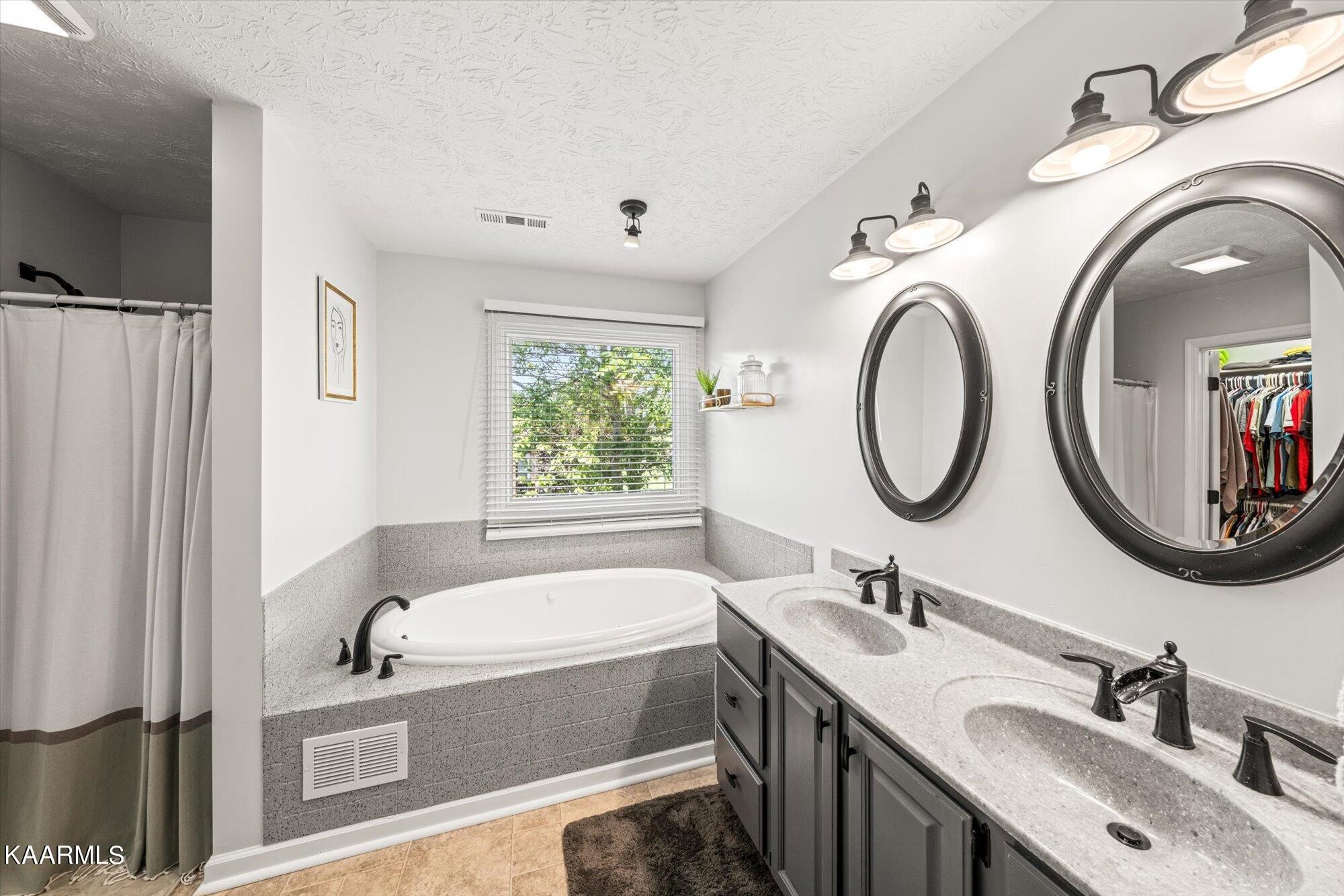 7916 Landon Park Way Powell, TN 37849 - Photo 13 of 33 Gallery Image 13