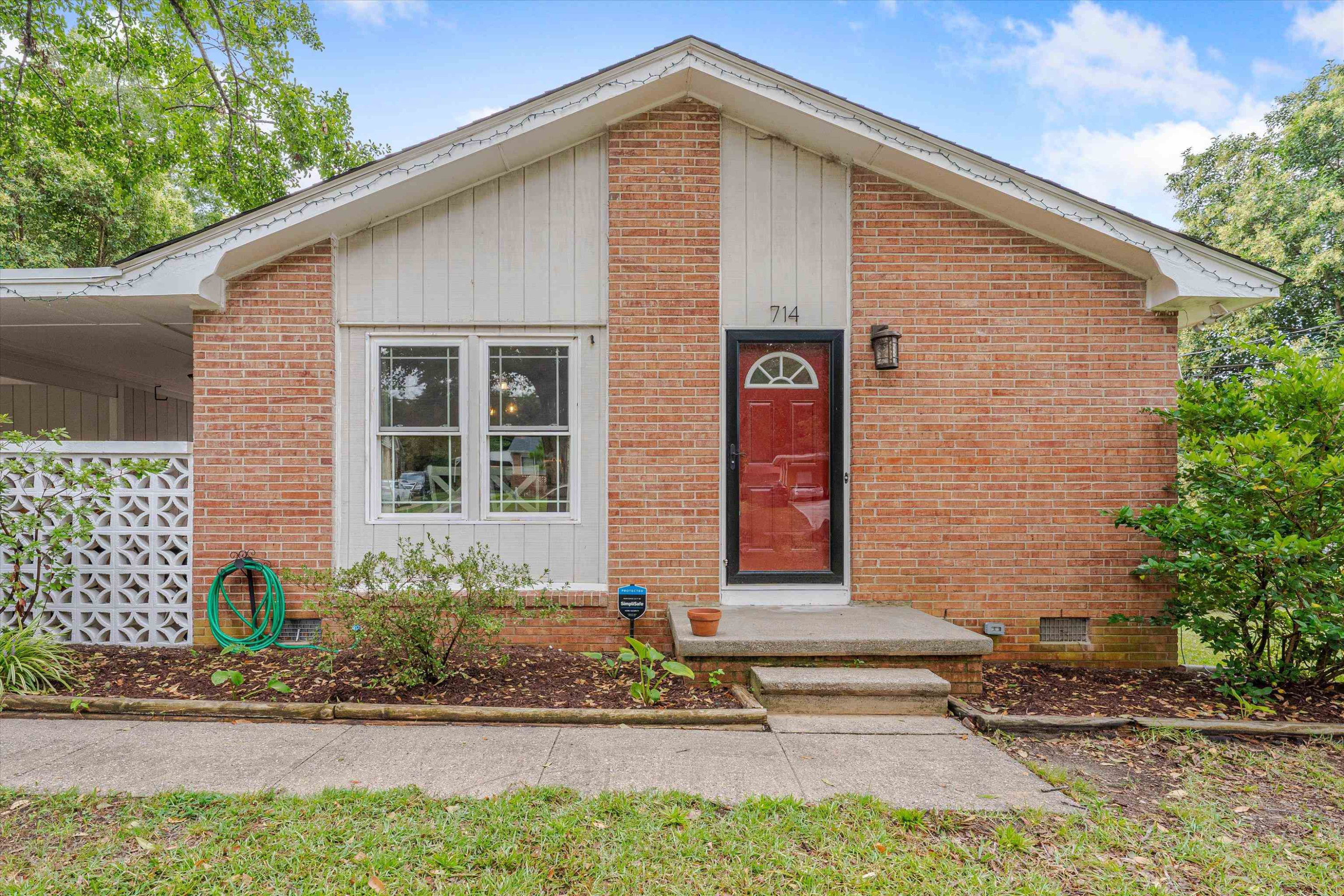 714 Carlisle Street Raleigh, NC 27610 - Photo 4 of 32 Photo 4