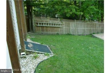 8400 Gambrill Lane Springfield, VA 22153 - Photo 23 of 30 Exterior (Rear)