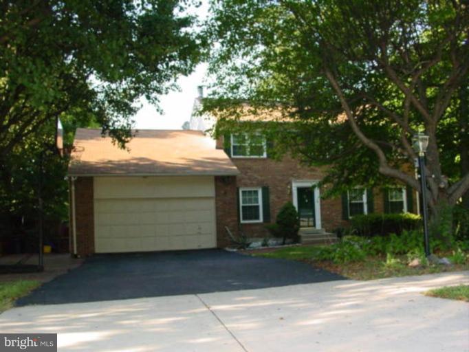 8400 Gambrill Lane Springfield, VA 22153 - Photo 30 of 30 Exterior (Main)
