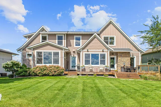 $2,200,000 | 800 County Rd I, Shoreview, MN 55126