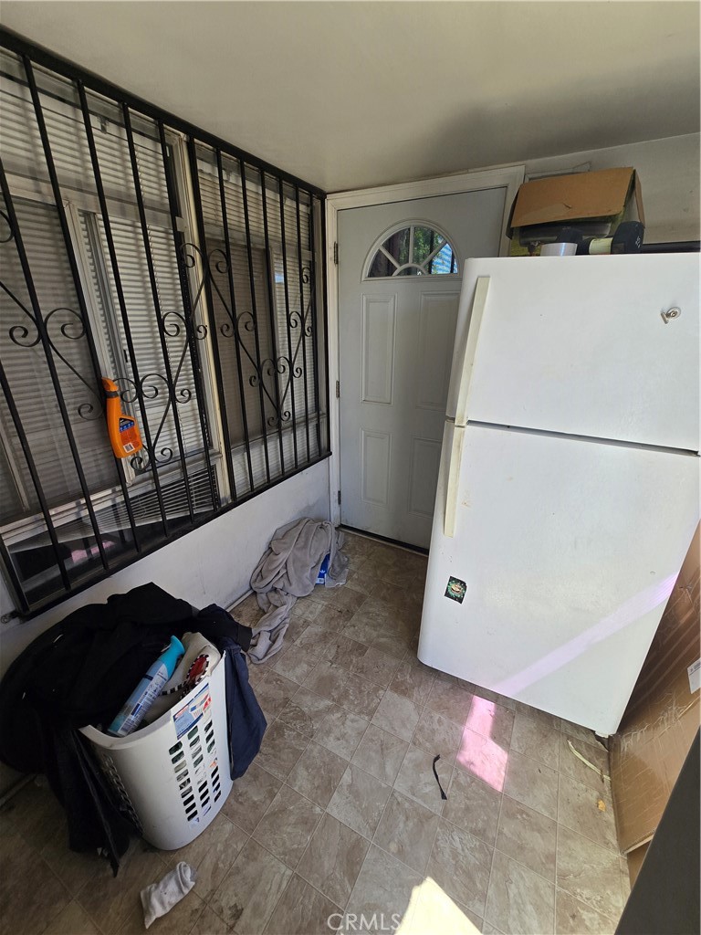 3319 Avalon Street, Unit 26 Riverside, CA 92509 - Photo 6 of 19 Gallery Image 6